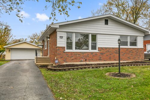 150 Serena Dr, Chicago Heights, IL, 60411-1038 | Card Image