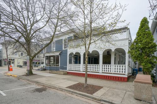 202 Butler St, Saugatuck, MI, 49453-9493 | Card Image