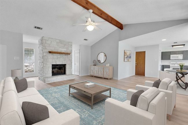 Family room, virtually staged | Image 6