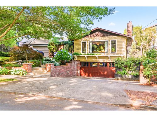 6223 Se 31st Ave, Portland, OR, 97202-8621 | Card Image