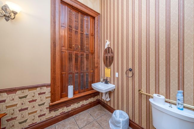 414 Maple St, House other with 2 bedrooms, 7 bathrooms and null parking in Big Rapids MI | Image 9