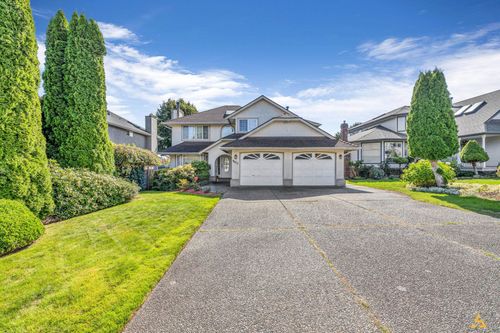 19122 62a Ave, Surrey, BC, V3S8C6 | Card Image