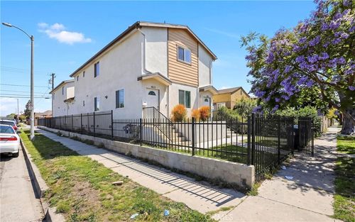 11227 Towne Ave, Los Angeles, CA, 90061-3057 | Card Image