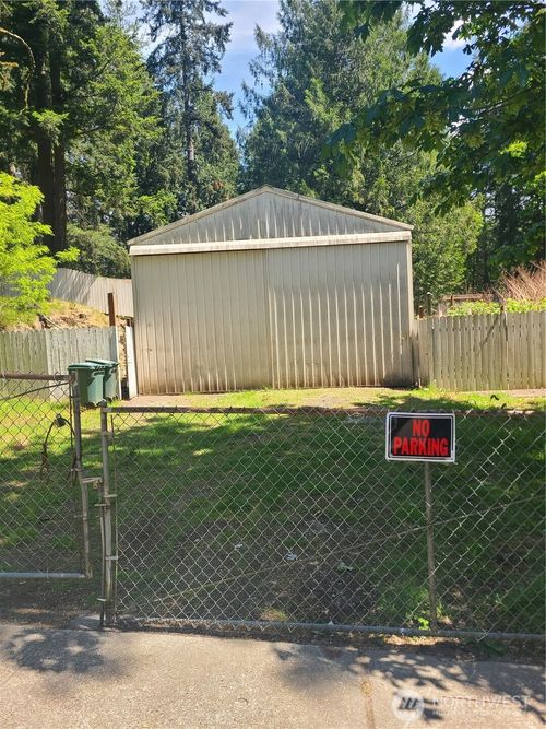19914 15th Ave Ne, Shoreline, WA, 98155 | Card Image