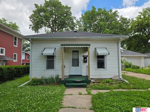 1208 Elk St, Beatrice, NE, 68310-3120 | Card Image