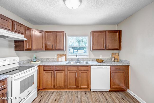 5415 Moret Dr E, House other with 3 bedrooms, 2 bathrooms and null parking in Jacksonville FL | Image 14