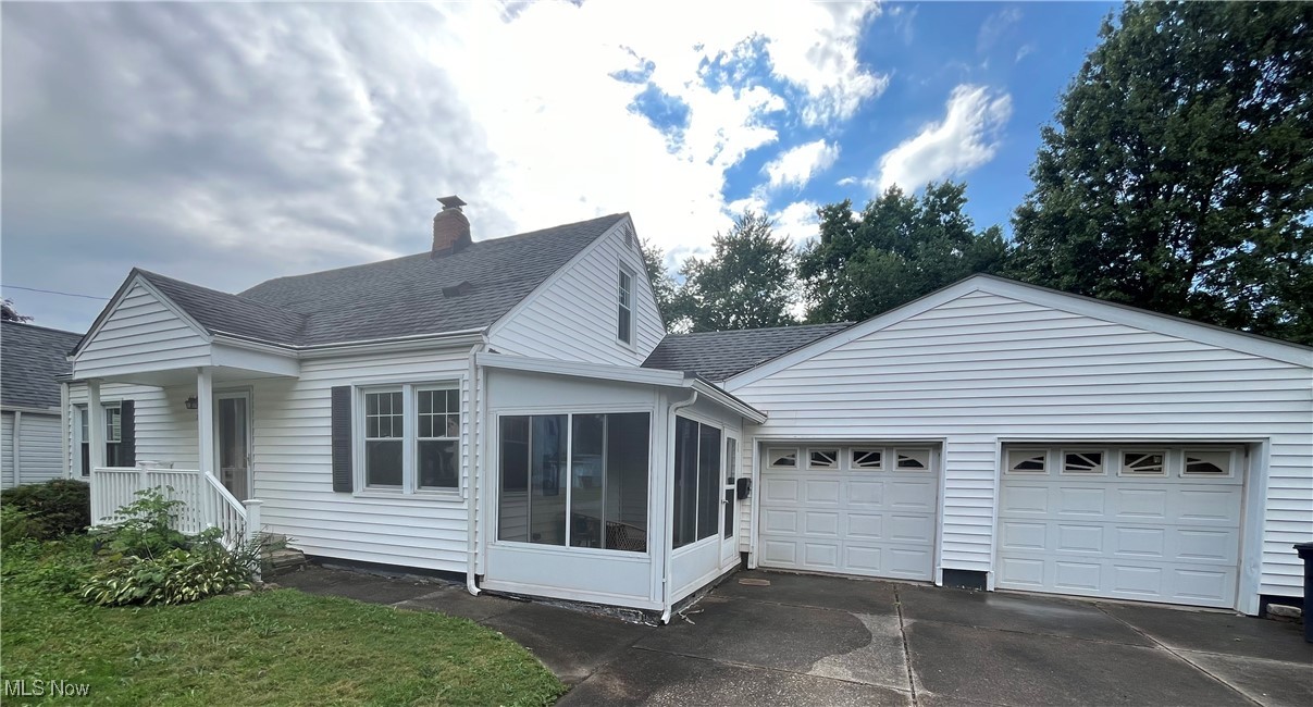 Crystal St, Akron, OH 44305