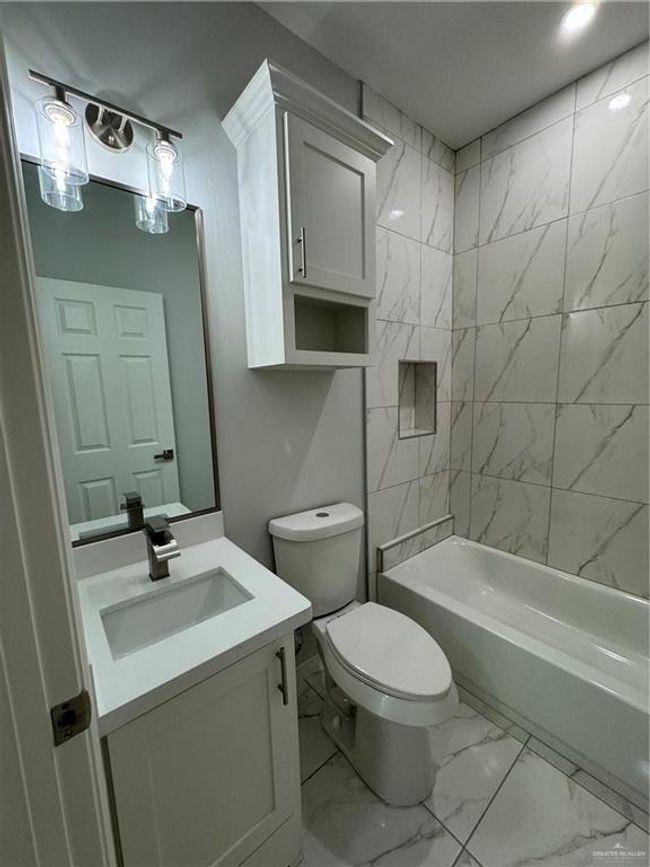 APT-2 - 3507 S Dominique Dr, Condo with 3 bedrooms, 2 bathrooms and 2 parking in Pharr TX | Image 10