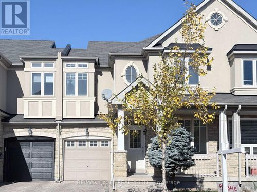 22 Pitney Avenue, Richmond Hill (Jefferson), ON, L4E4Y6 | Card Image