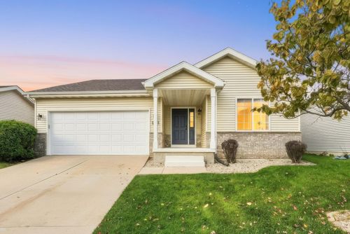 248 Tall Grass Trl, Sun Prairie, WI, 53590-4639 | Card Image