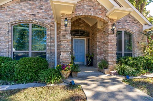 3900 Fernridge Dr, Longview, TX, 75605-2519 | Card Image