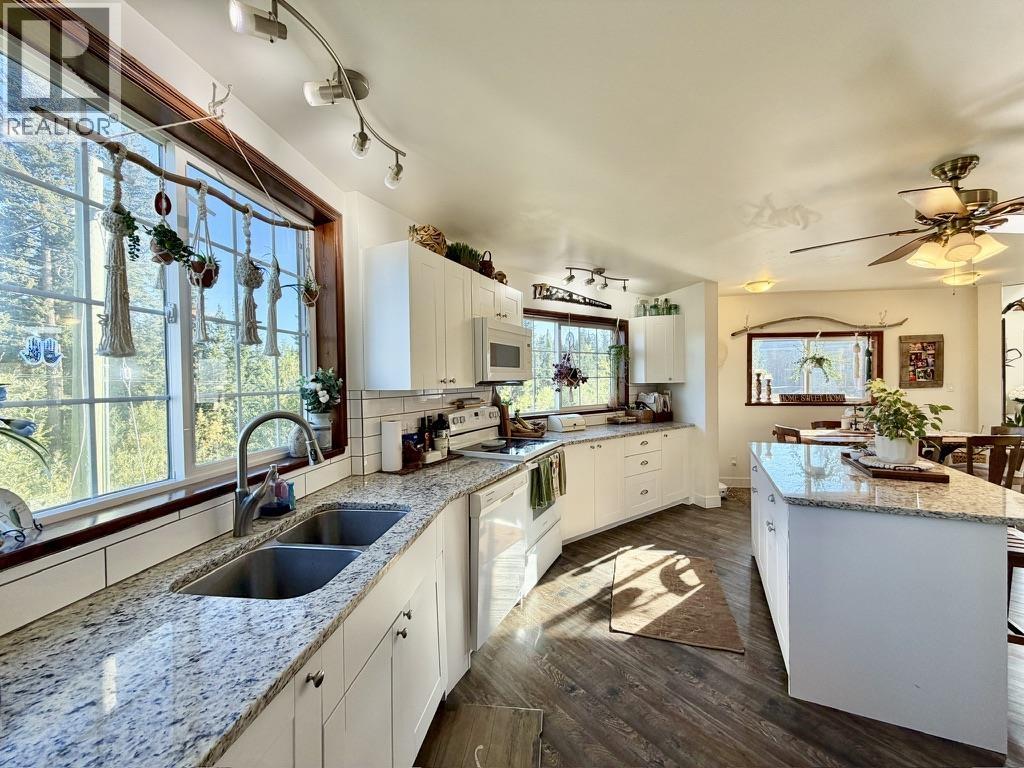 Residential in Deka Lake / Sulphurous / Hathaway Lakes 4