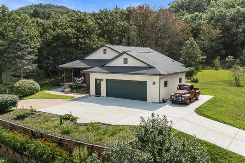 124 Doc Mac Dr, Boscobel, WI, 53805-1762 | Card Image