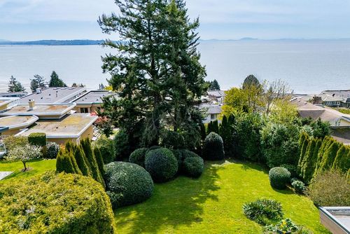 14366 Magdalen Ave, White Rock, BC, V4B2X3 | Card Image