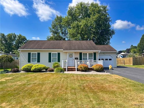 26 Poplar Ave, Whitesboro, NY, 13492-2332 | Card Image