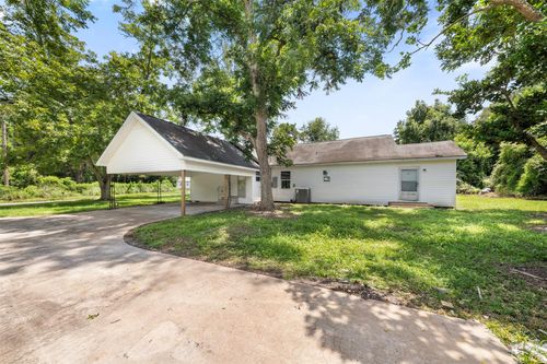 660 Redwood St, Kountze, TX, 77625-8944 | Card Image