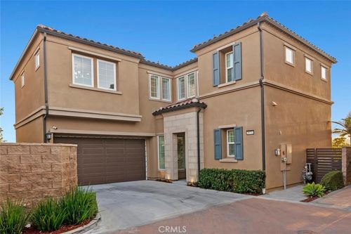 20732 W Beech Cir, Porter Ranch, CA, 91326-4946 | Card Image