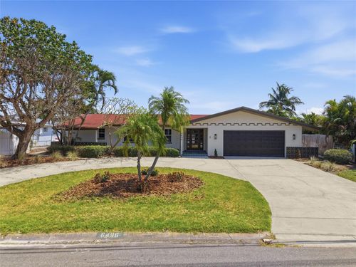 6496 Fairway View Blvd S, SAINT PETERSBURG, FL, 33707-3816 | Card Image