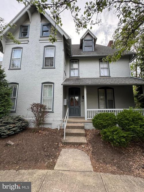 335-337 Center St, Williamsport, PA, 17701-6027 | Card Image