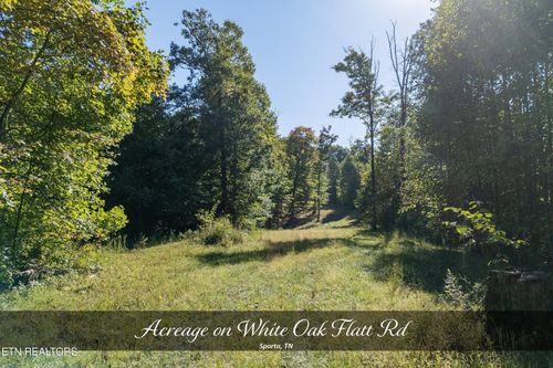 8111 White Oak Flatt Rd, Sparta, TN, 38583-7413 | Card Image