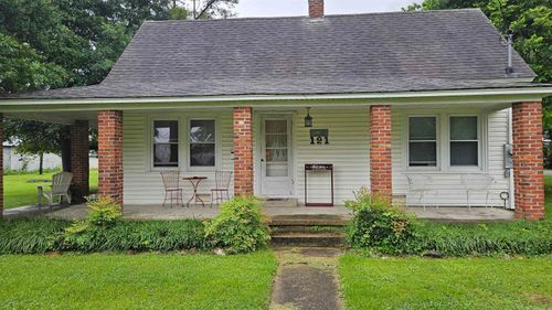 121 W 5th St, Rector, AR, 72461-2101 | Card Image