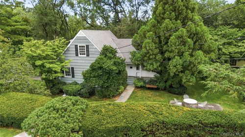 20 Bird Pl, White Plains, NY, 10605-4333 | Card Image