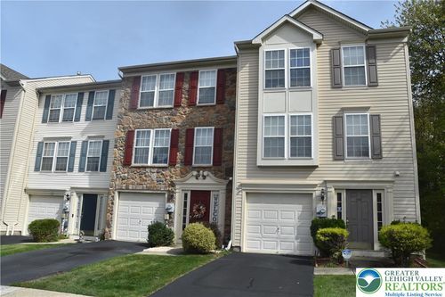 707 Waterway Ct, QUAKERTOWN, PA, 18951-5049 | Card Image