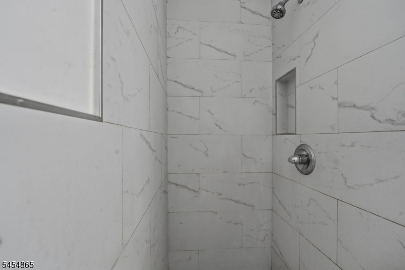 Residential Lease in Paterson City 5
