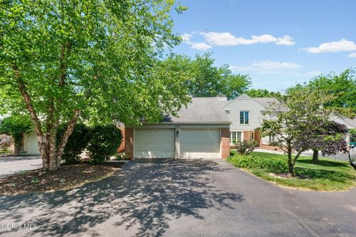 29241 Bates Rd, Perrysburg, OH, 43551-3808 | Card Image