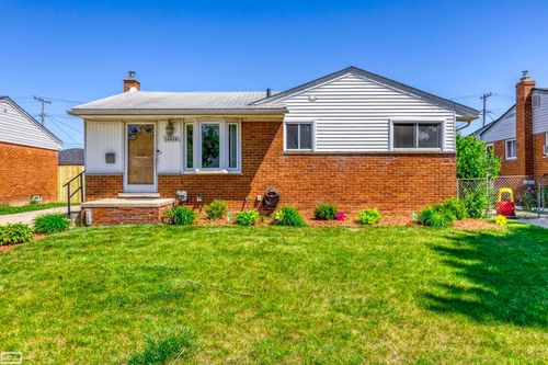 18029 Rainbow, Fraser, MI, 48026-2423 | Card Image