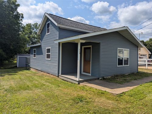 716 Lindoo Ave E, Ladysmith, WI, 54848-2321 | Card Image