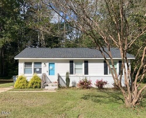 200 W Westbury Dr, Oxford, NC, 27565-2551 | Card Image