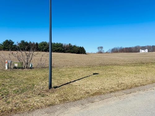 39-7768 Amber Jam Way, Berrien Springs, MI, 49103 | Card Image