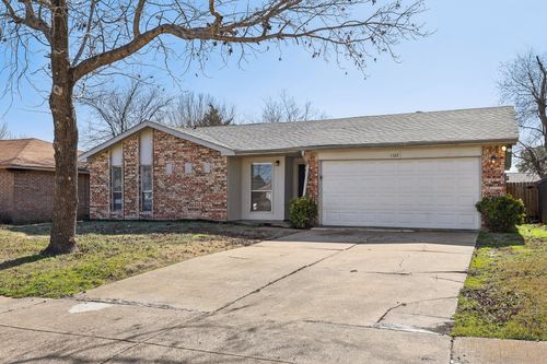 1522 Roundrock Trl, Mesquite, TX, 75149-5332 | Card Image