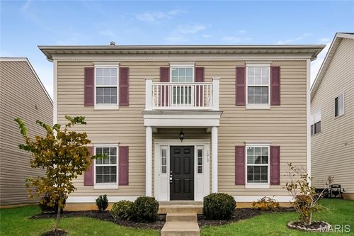 1010 Glengarry Dr, Wentzville, MO, 63385-4768 | Card Image
