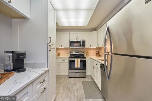 apt-205-7621 Tremayne Pl, MCLEAN, VA, 22102-7609 | Card Image
