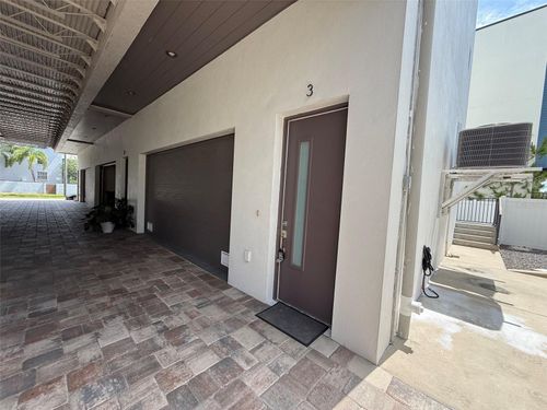 3-4910 Mcelroy Ave, TAMPA, FL, 33611-3396 | Card Image