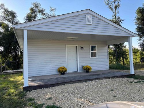 370 Thorne Dr, Toronto, IA, 52777-9604 | Card Image