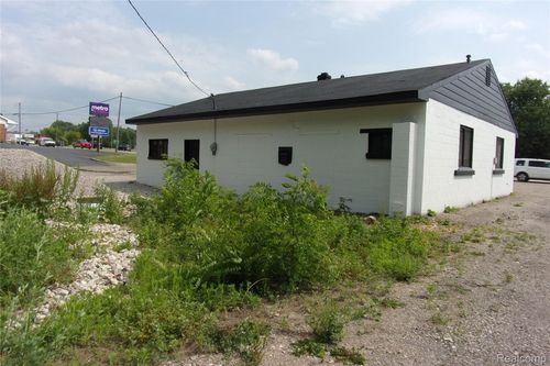 2435 E Grand River Ave, Howell, MI, 48843-8546 | Card Image