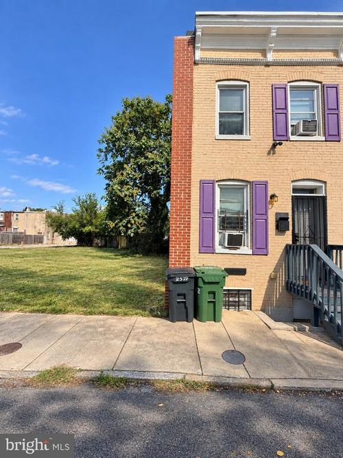 2537 Salem St, BALTIMORE, MD, 21217-1845 | Card Image