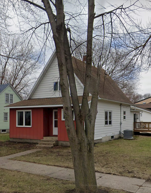 319 3rd St, Gaylord, MN, 55334-2285 | Card Image