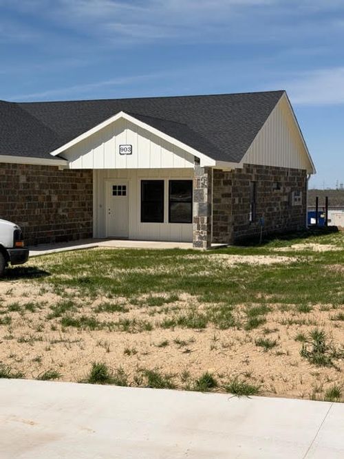 903-133 Winners Cir, Weatherford, TX, 76087-7980 | Card Image