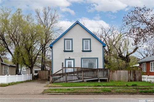 453 Lillooet St W, Moose Jaw, SK, S6H4Z4 | Card Image