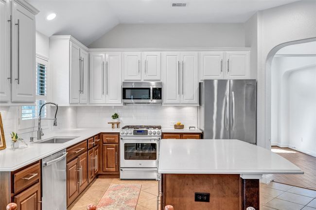 11413 Cherisse Dr, House other with 3 bedrooms, 2 bathrooms and 2 parking in Austin TX | Image 11