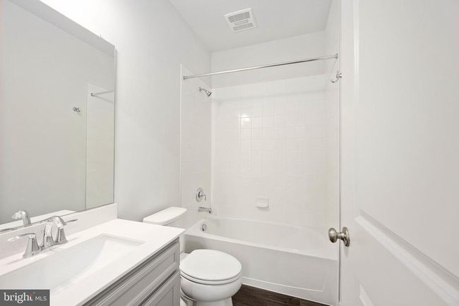 10170 Queens Way, Townhouse with 4 bedrooms, 4 bathrooms and null parking in MANASSAS VA | Image 49