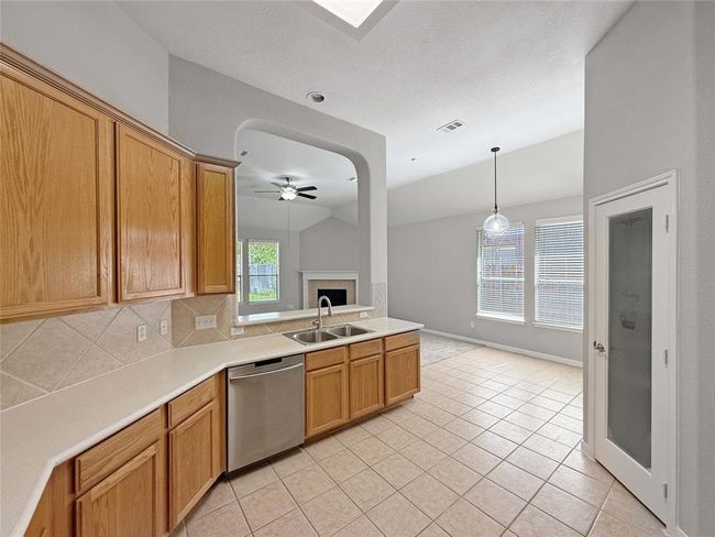 4718 Orchard Blossom Way, House other with 3 bedrooms, 2 bathrooms and 2 parking in Houston TX | Image 10