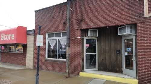505 Carolina Avenue, Chester, WV, 26034 | Card Image