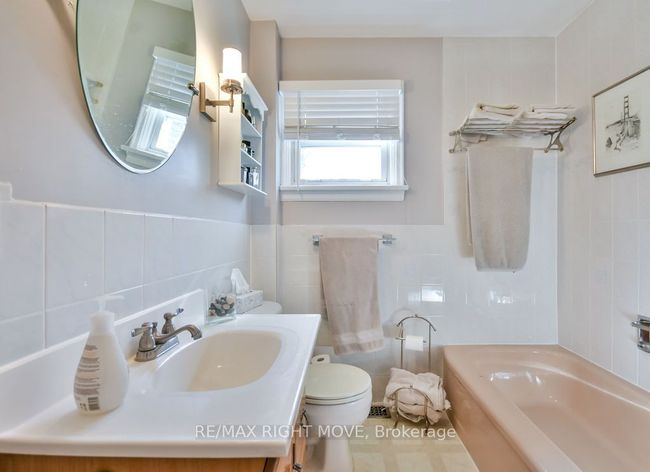 35 Fittons Rd E, House other with 3 bedrooms, 2 bathrooms and 4 parking in Orillia ON | Image 21