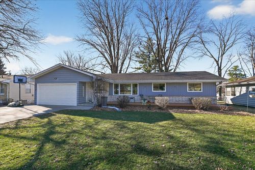 5017 E Buckeye Road, Madison, WI, 53716 | Card Image