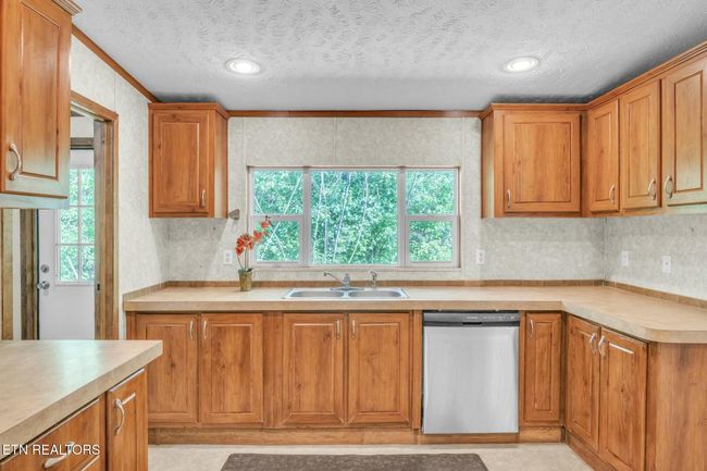 716 Byrd St, House other with 5 bedrooms, 3 bathrooms and null parking in Clinton TN | Image 19